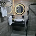 Gardan Hotel *